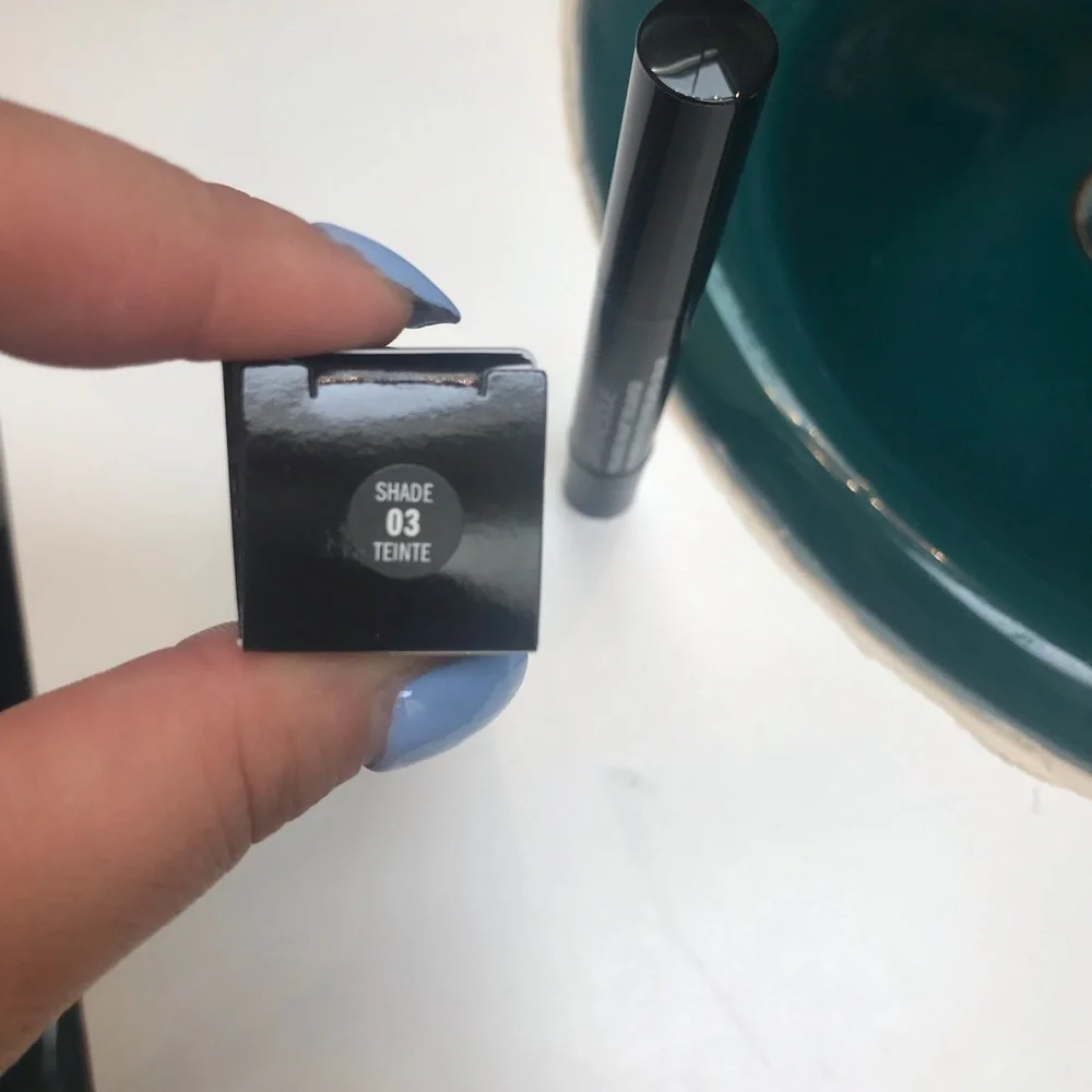 NIB JAPONESQUE EYELIGHTER